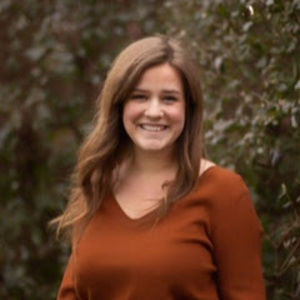 Meet your Posher, Halee